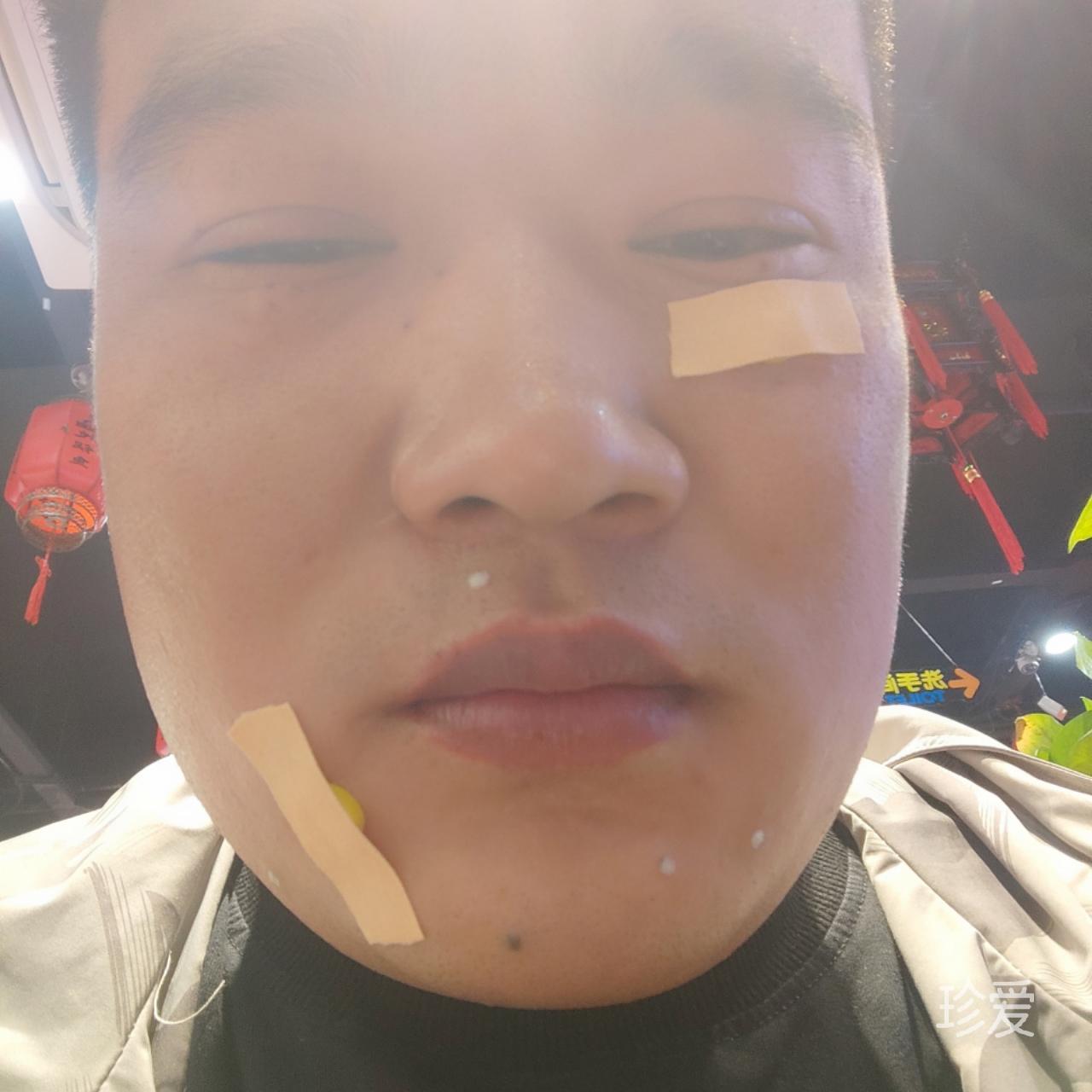 瘦巴巴的老爺們