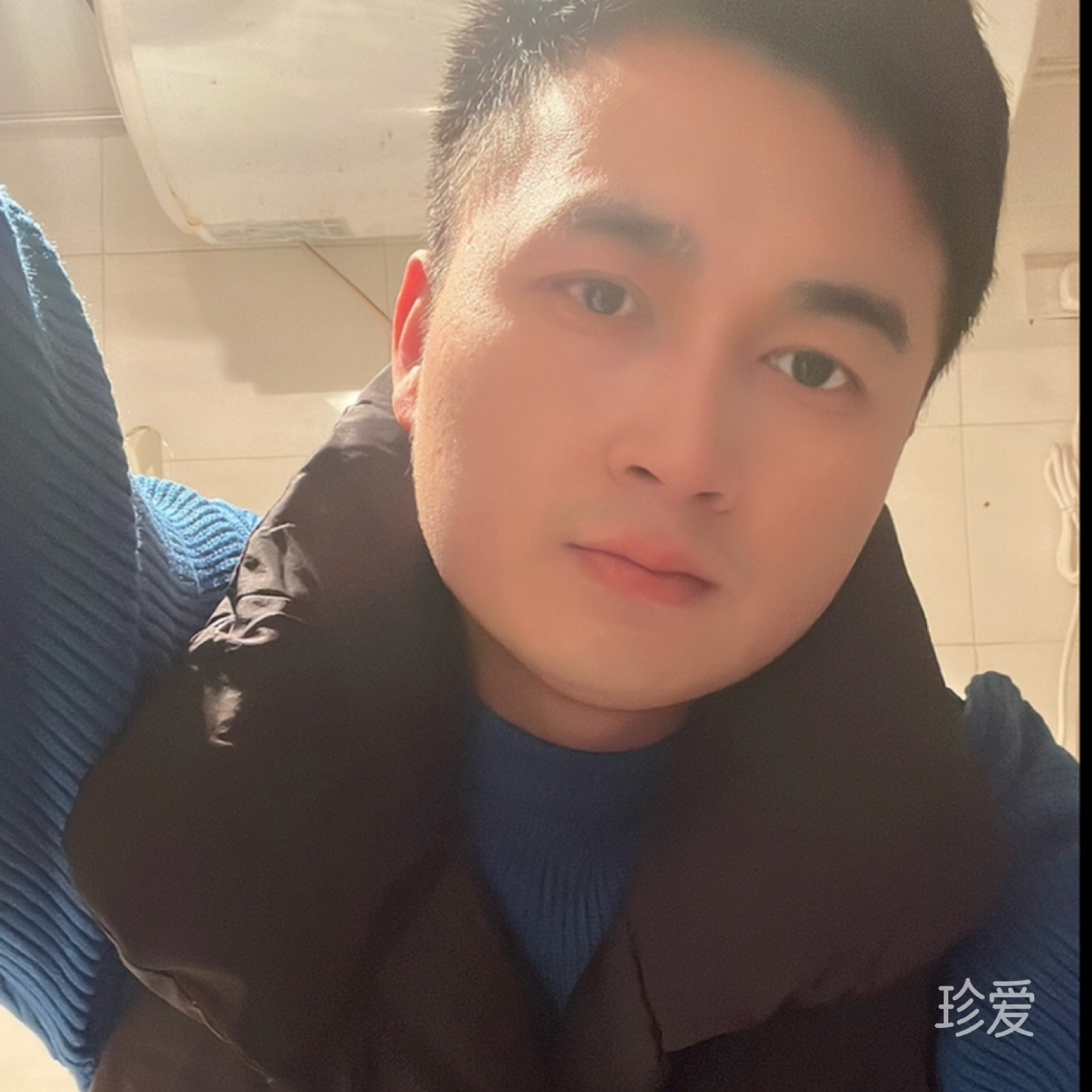 踩着地球放风筝