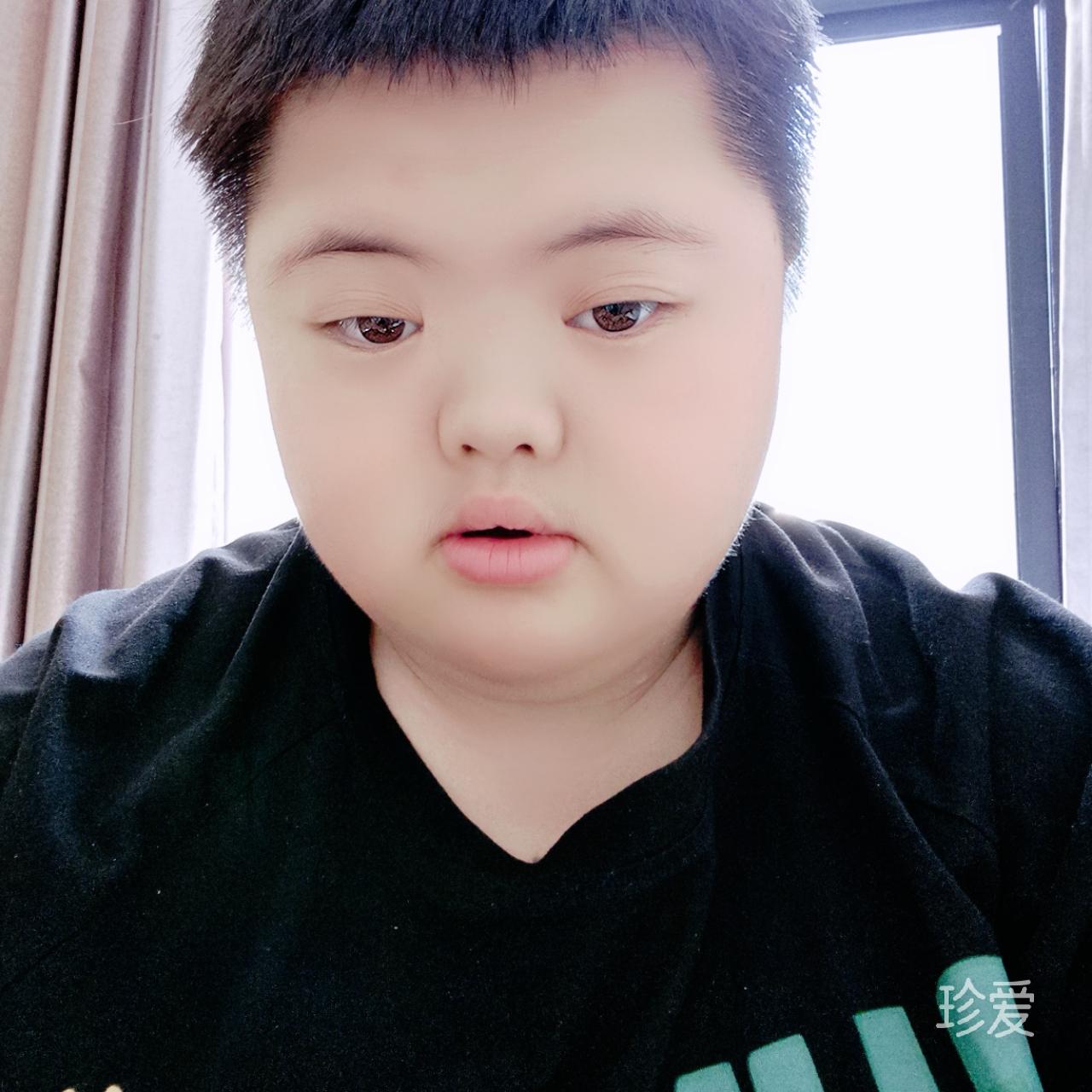 李蕊宏
