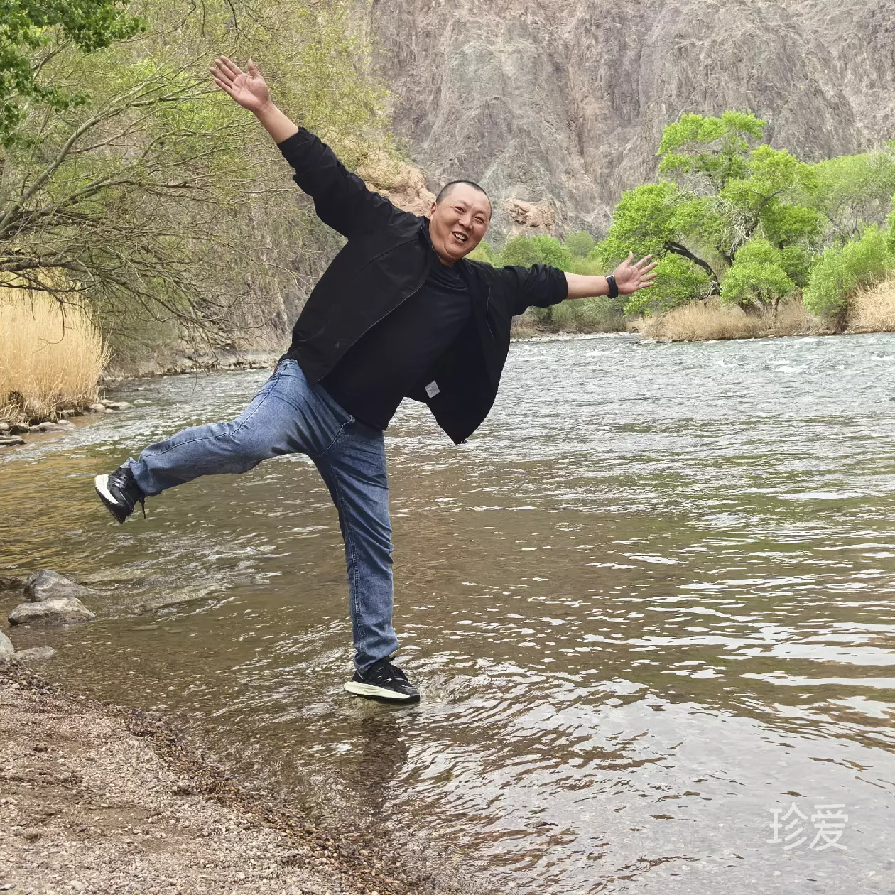 无处安放的微笑