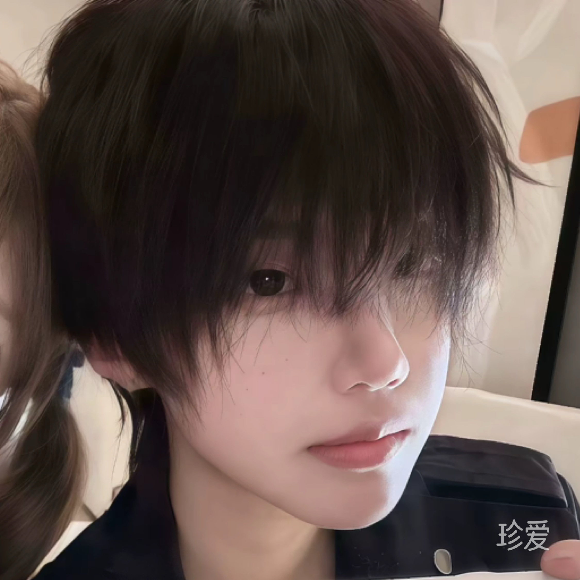 听有人在哭泣