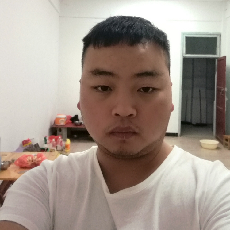 小楼一夜听春雨