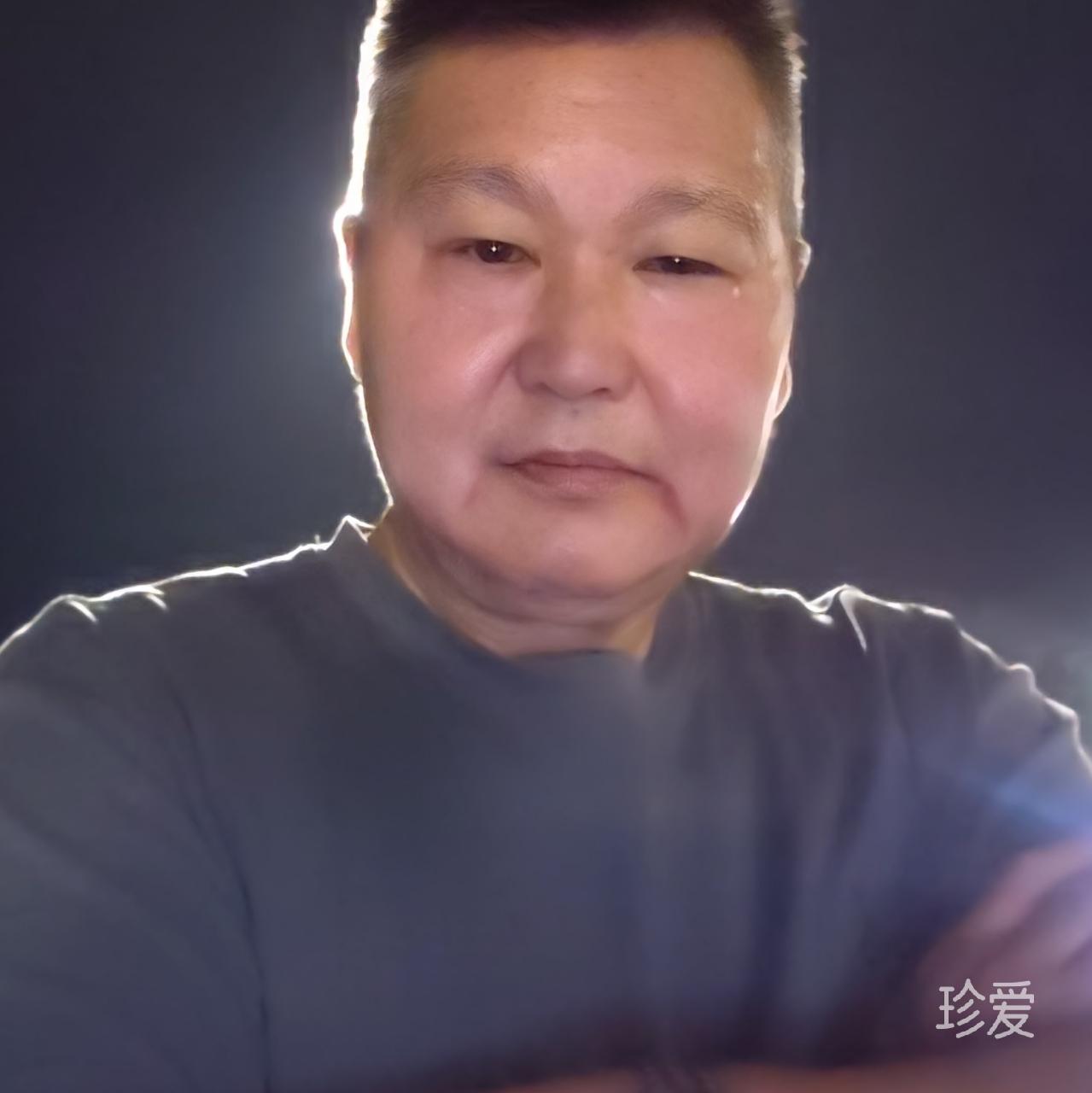 一抹浅笑