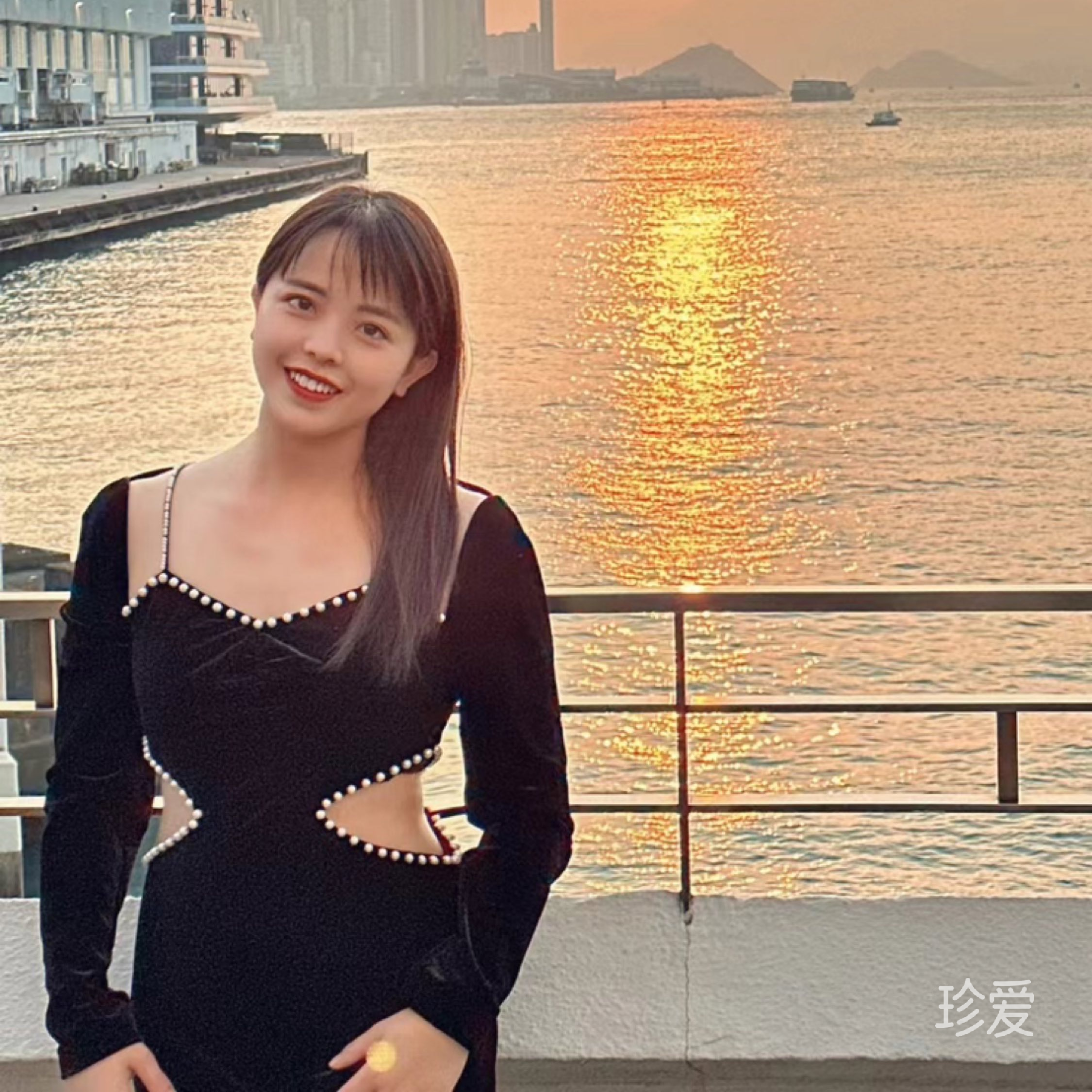 喜欢小孩的木木