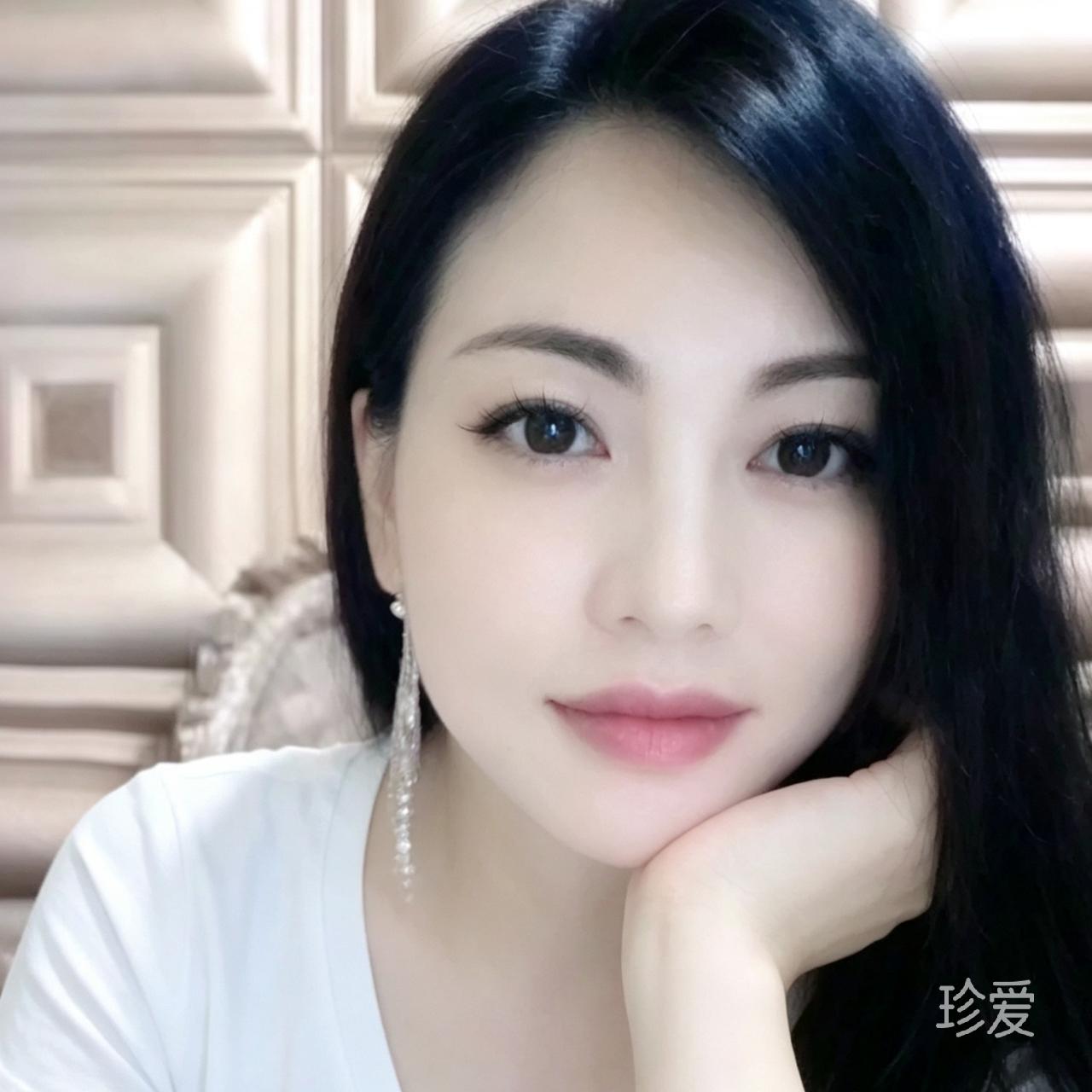 摇曳的玫瑰花