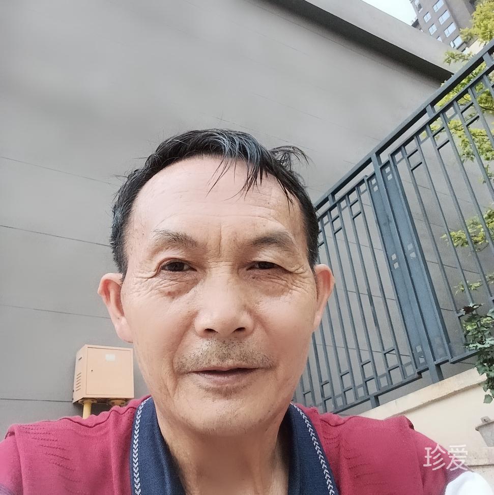 津津
