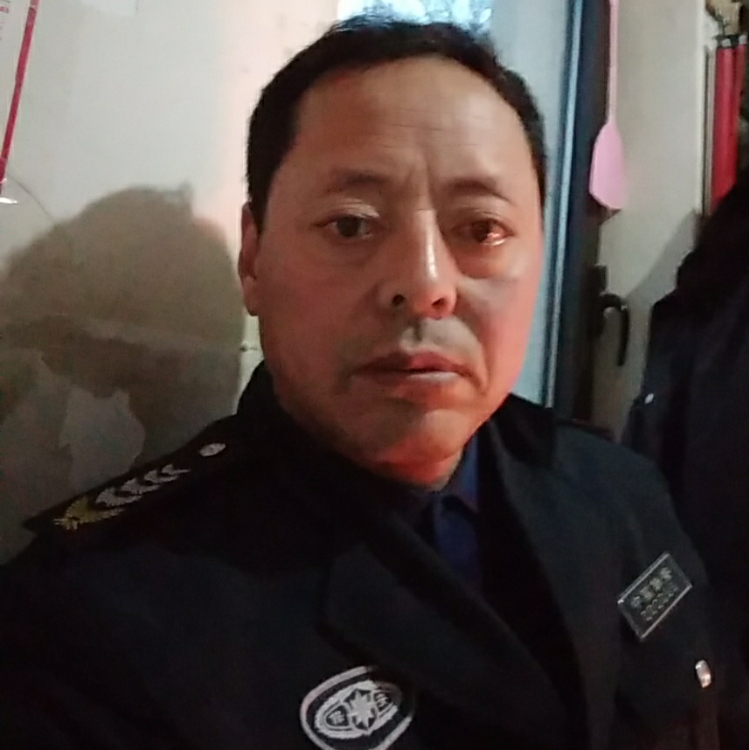 张伟
