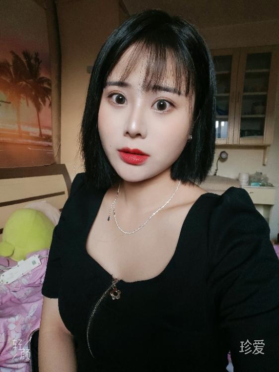 油麦菜笑眯眯