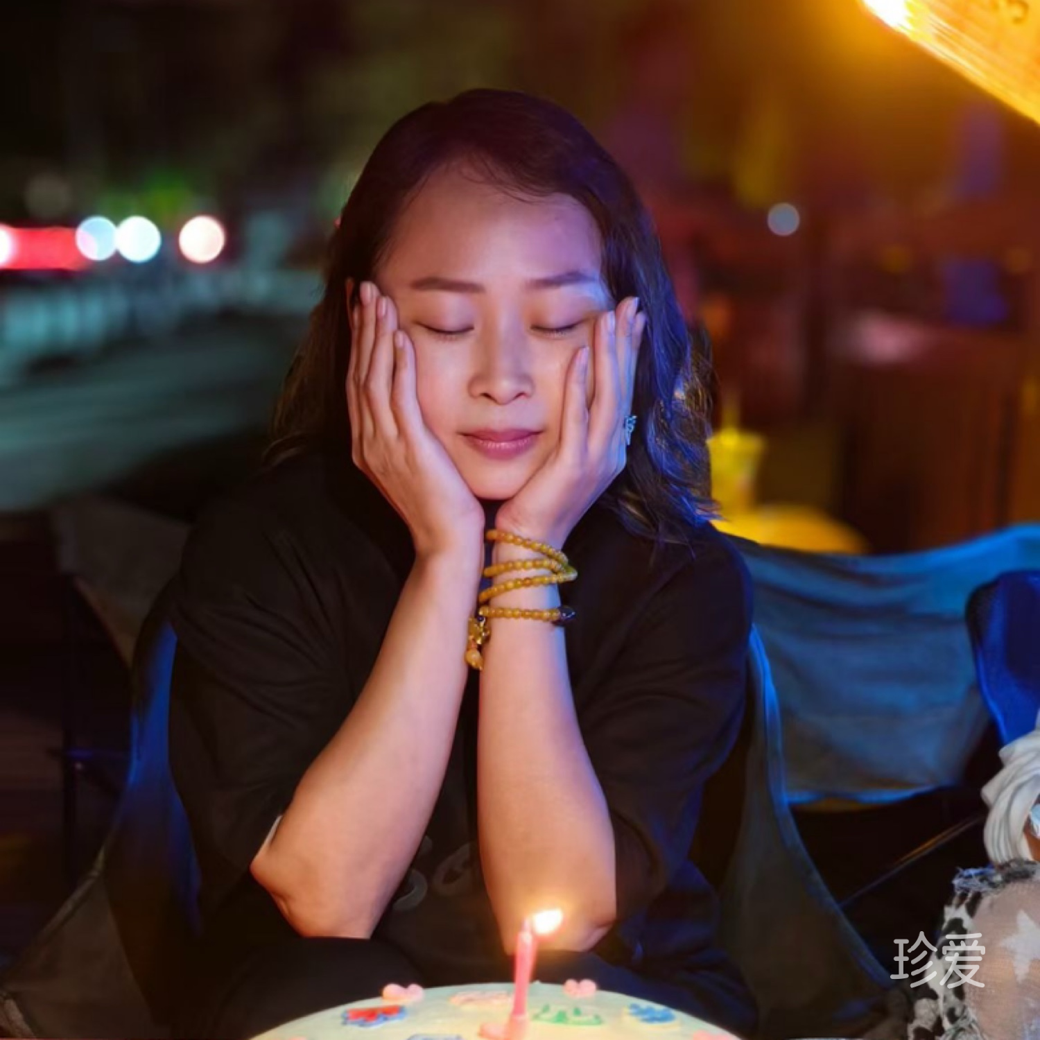 一个小姑娘