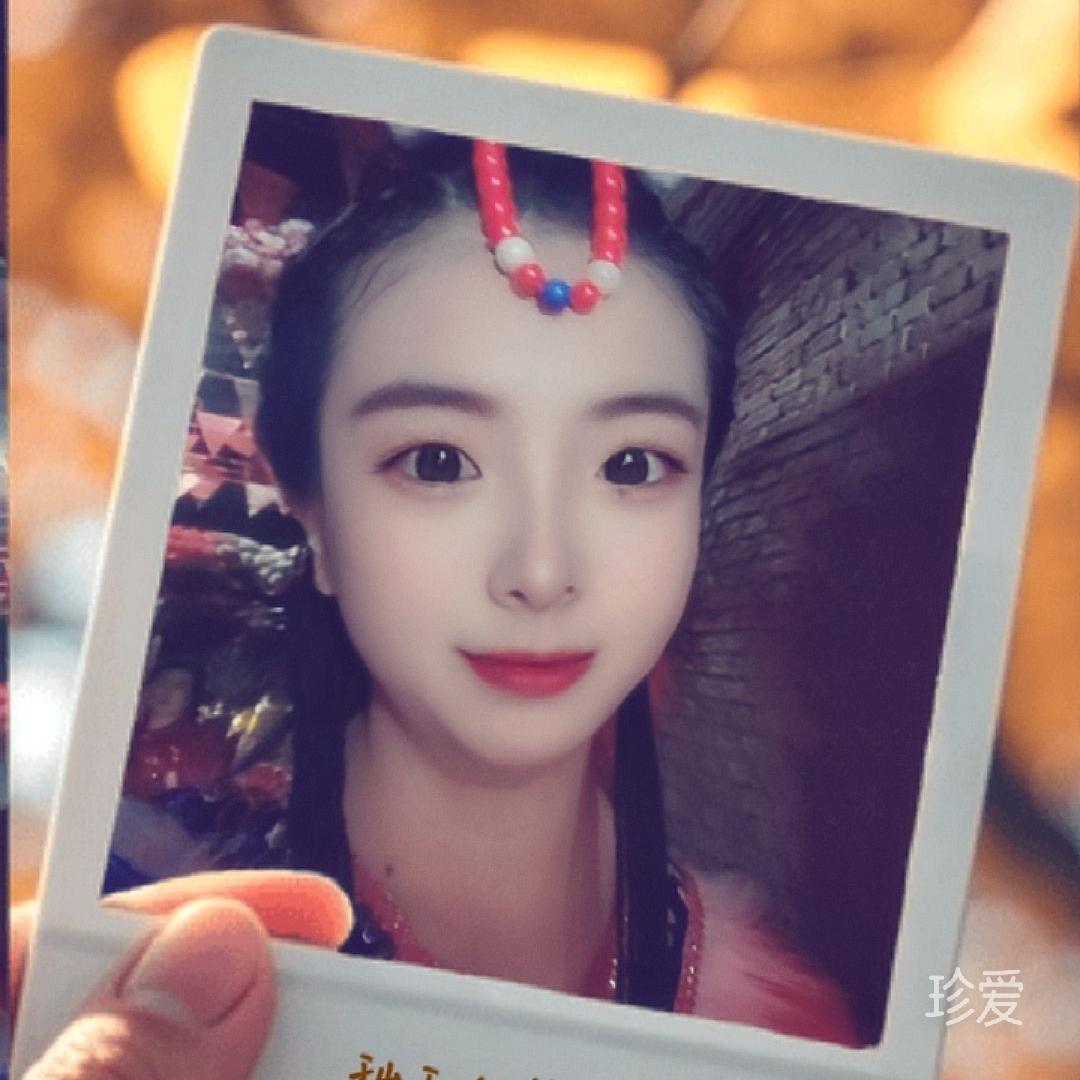 月光下的螢火蟲