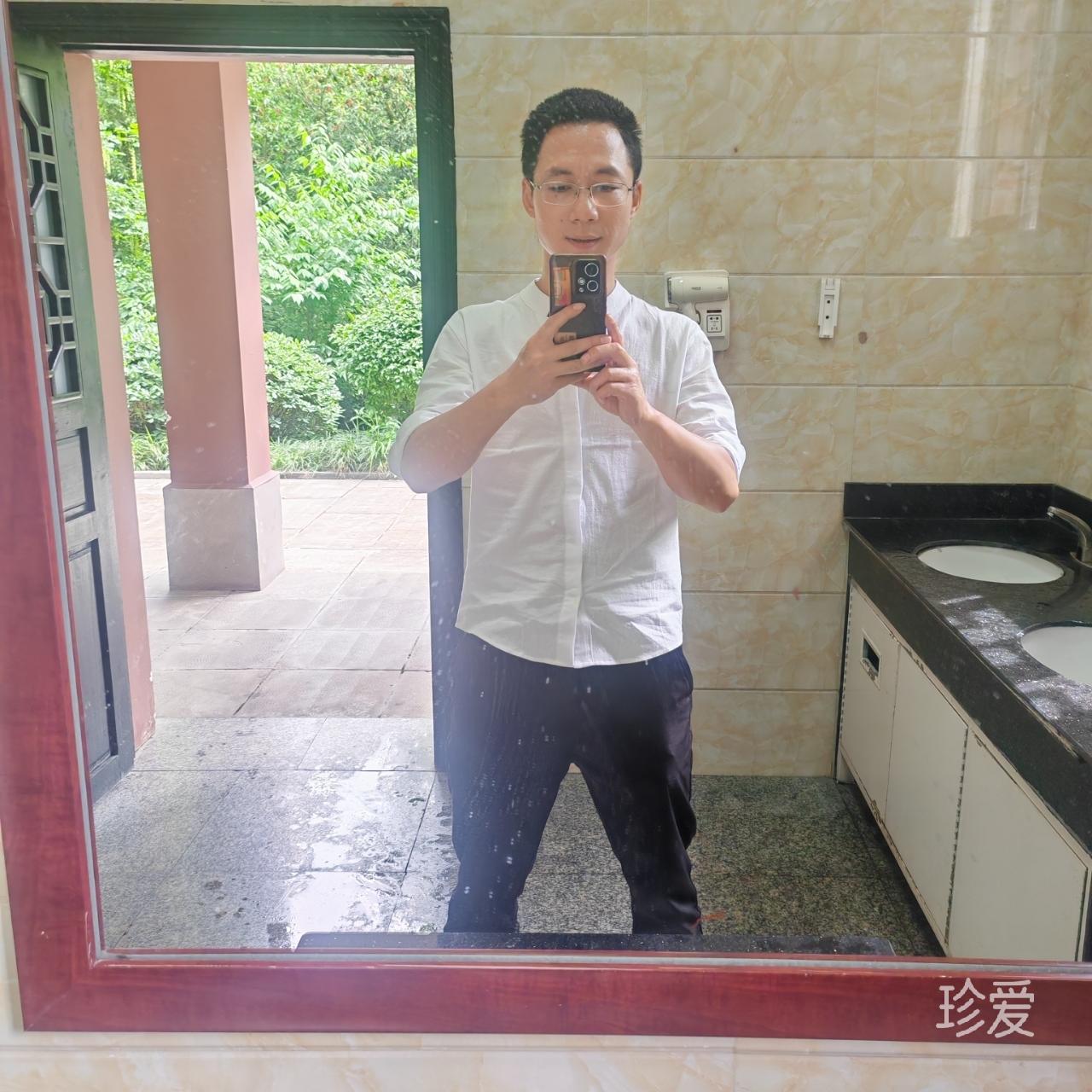 假装潜水