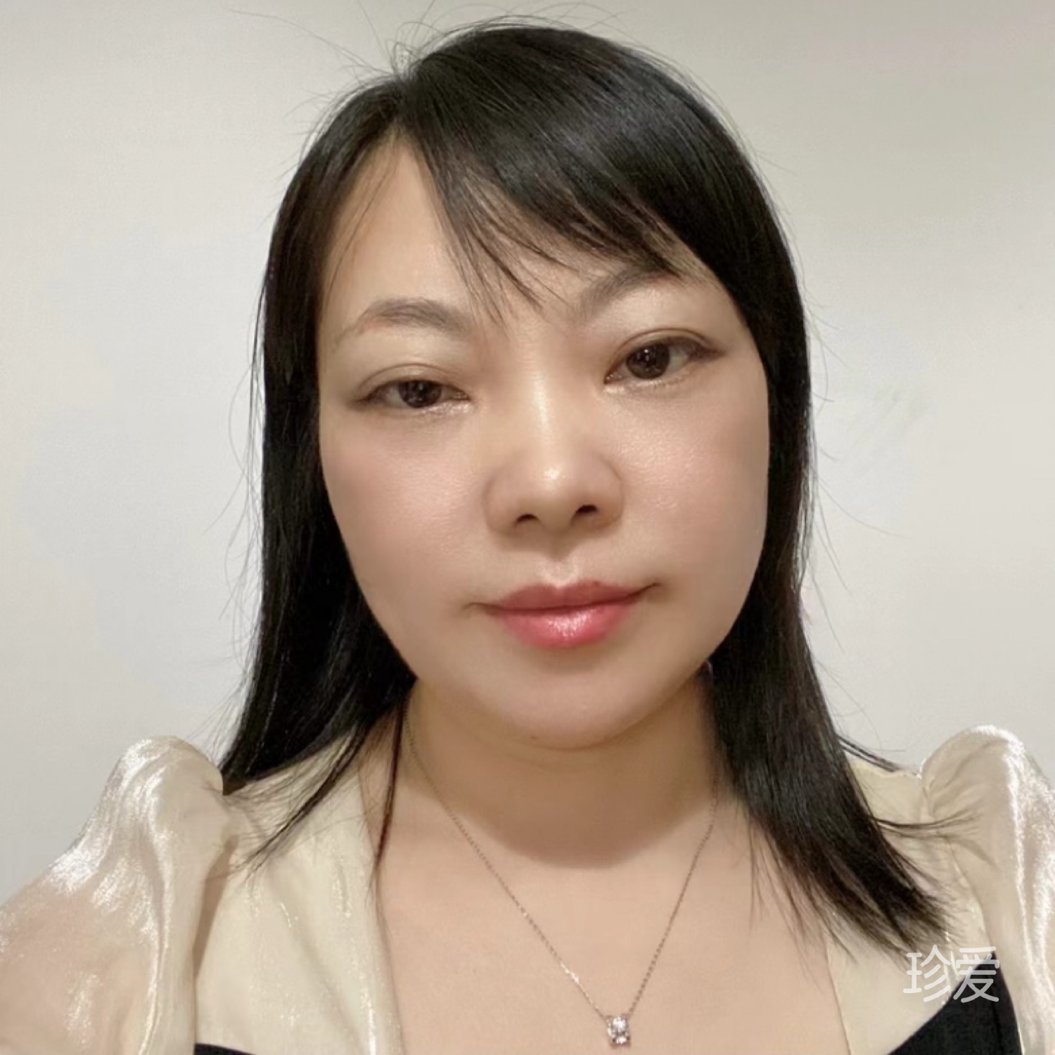 浅浅一笑