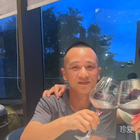 坐窗觀浮云