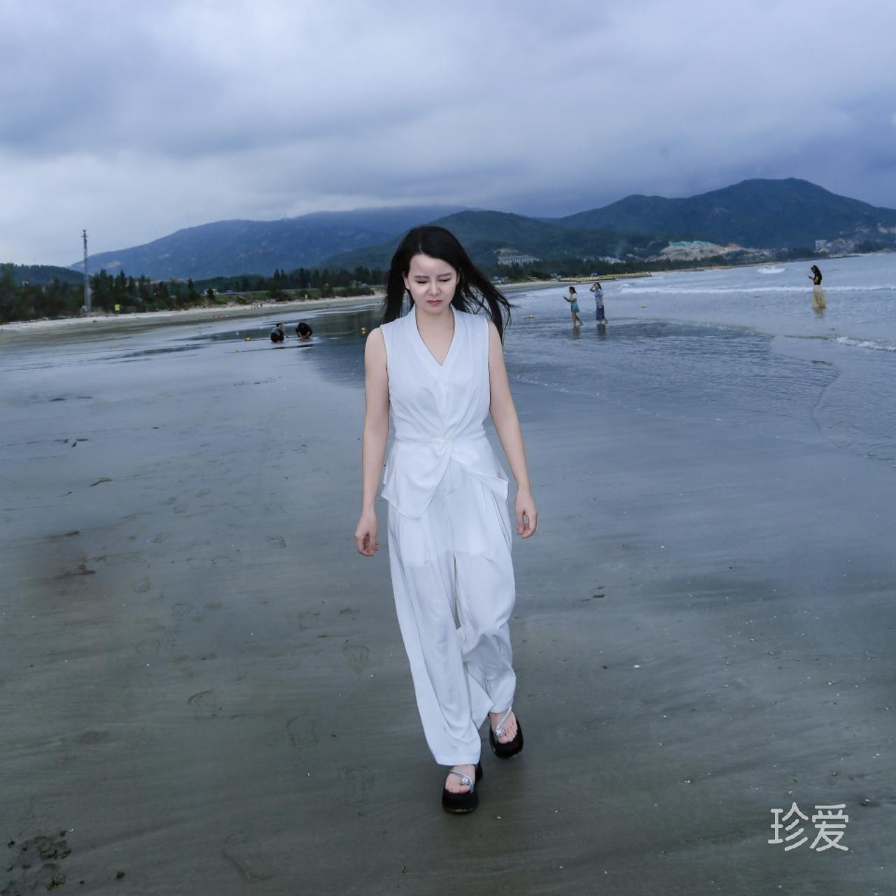 丽丽