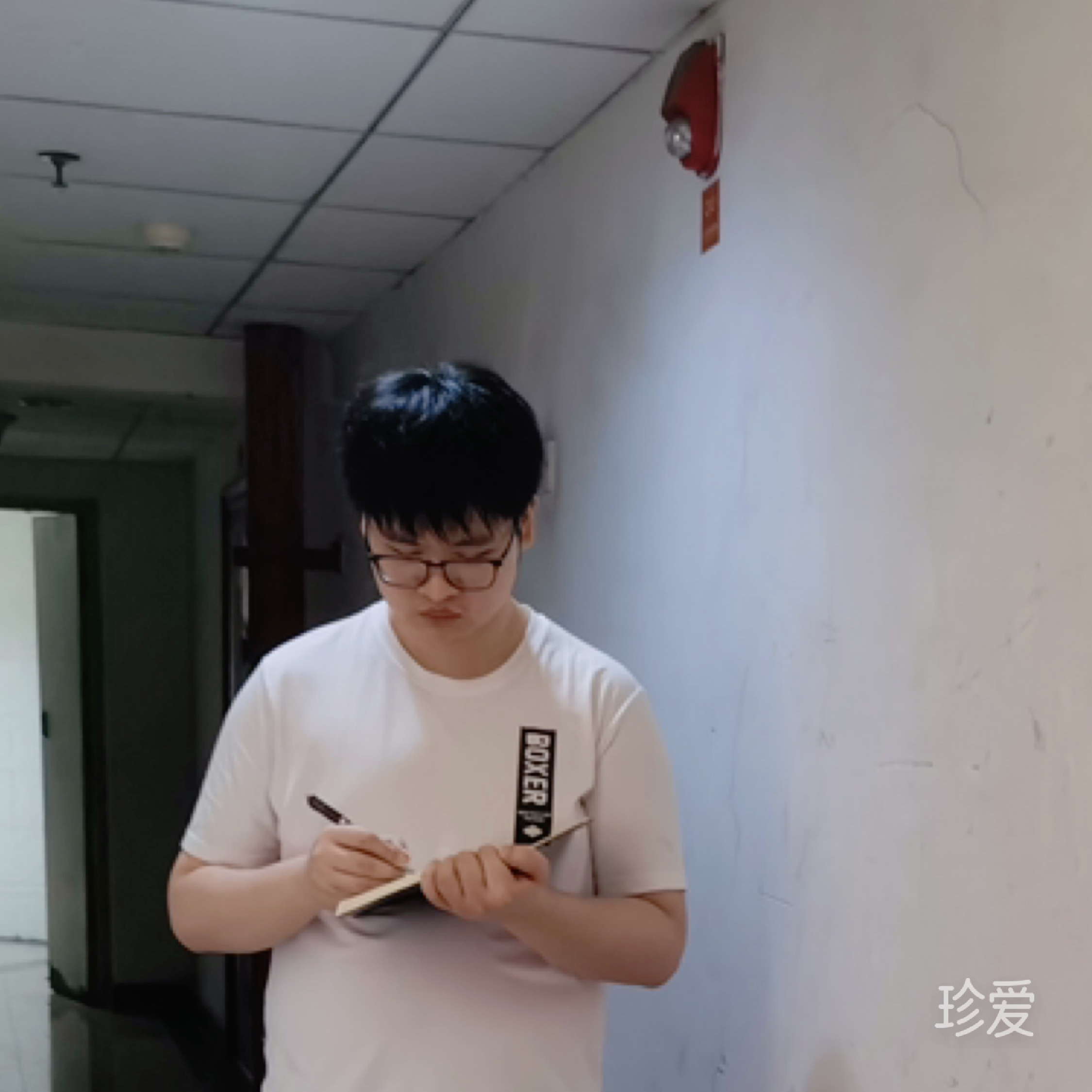 幸福双手打拼