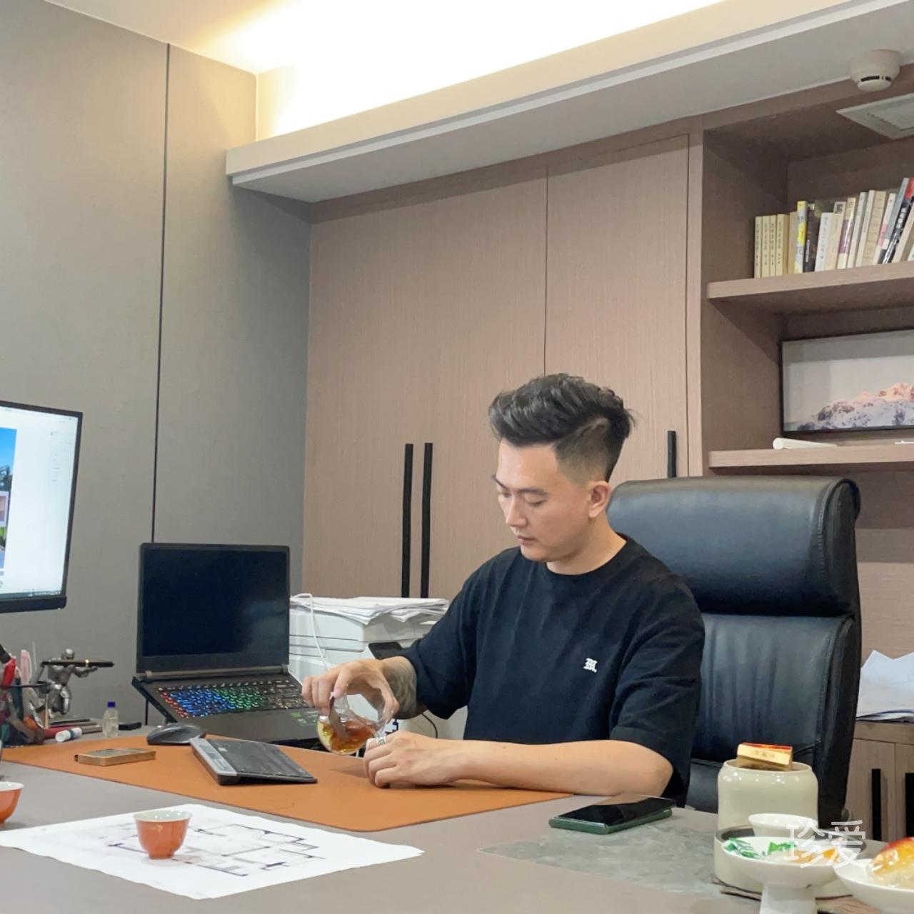 热爱生活的设计师