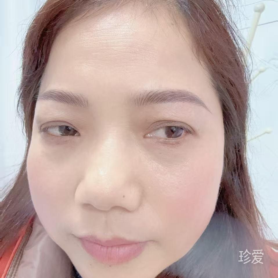 奕萱