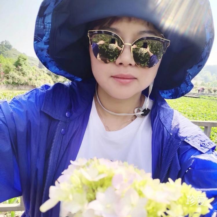 晴天的的一朵云