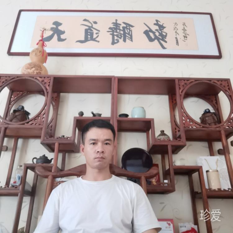 花落樽前酒帶香