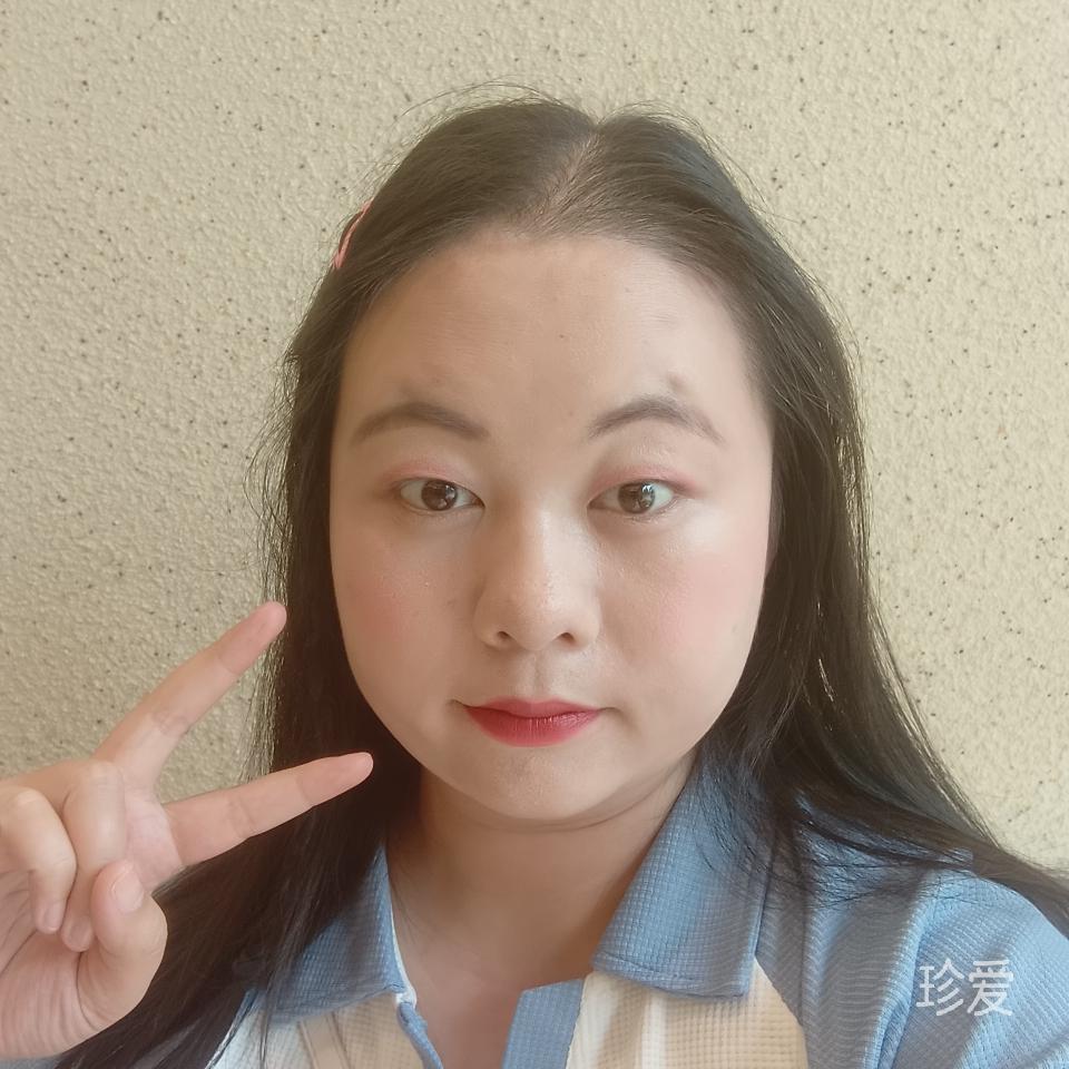 爱笑的女孩