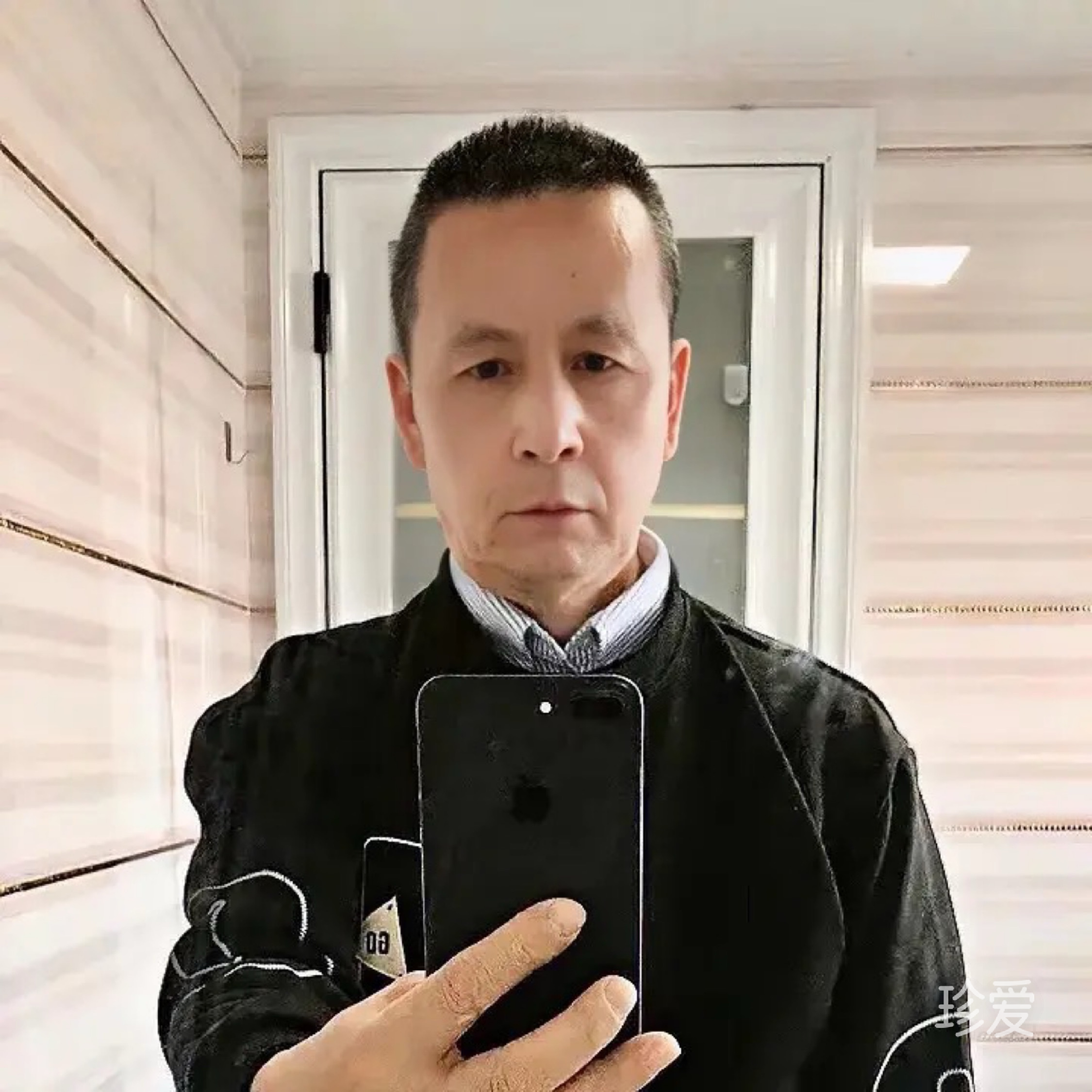 美丽世界的孤儿