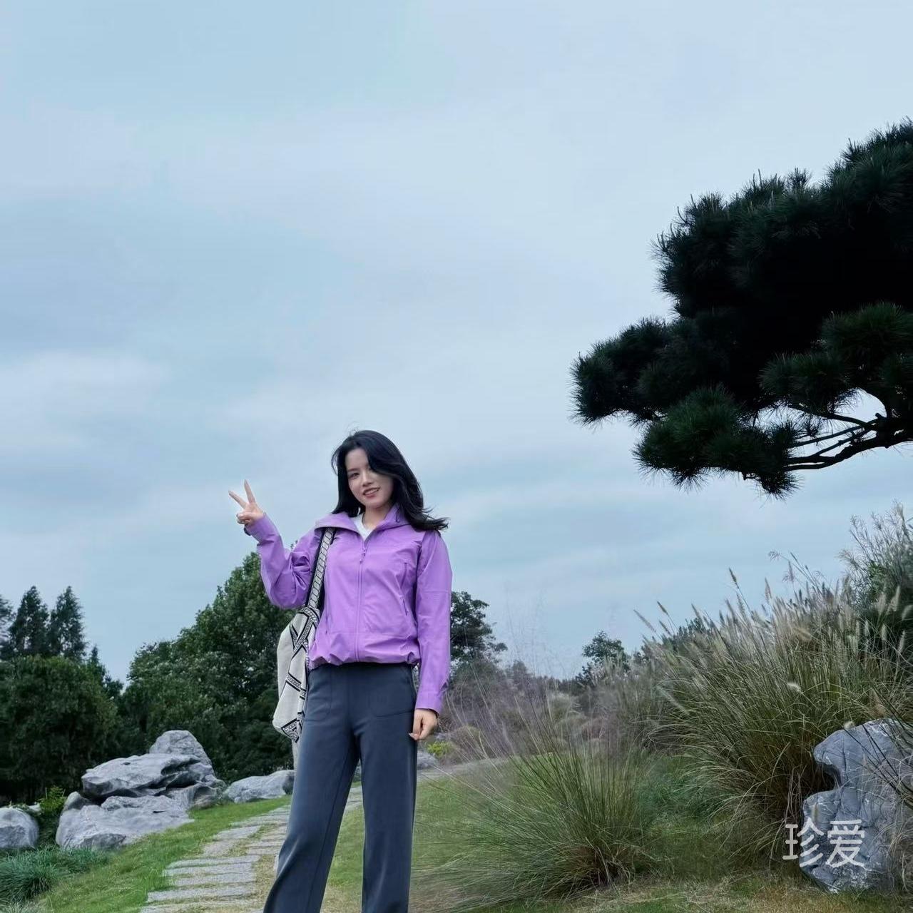 于女士