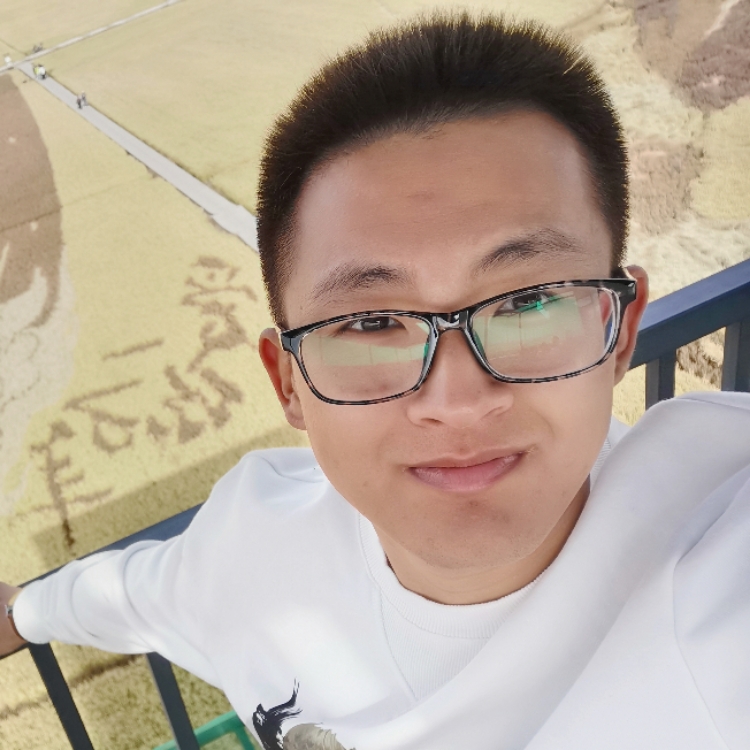 阳光灿烂的大男孩