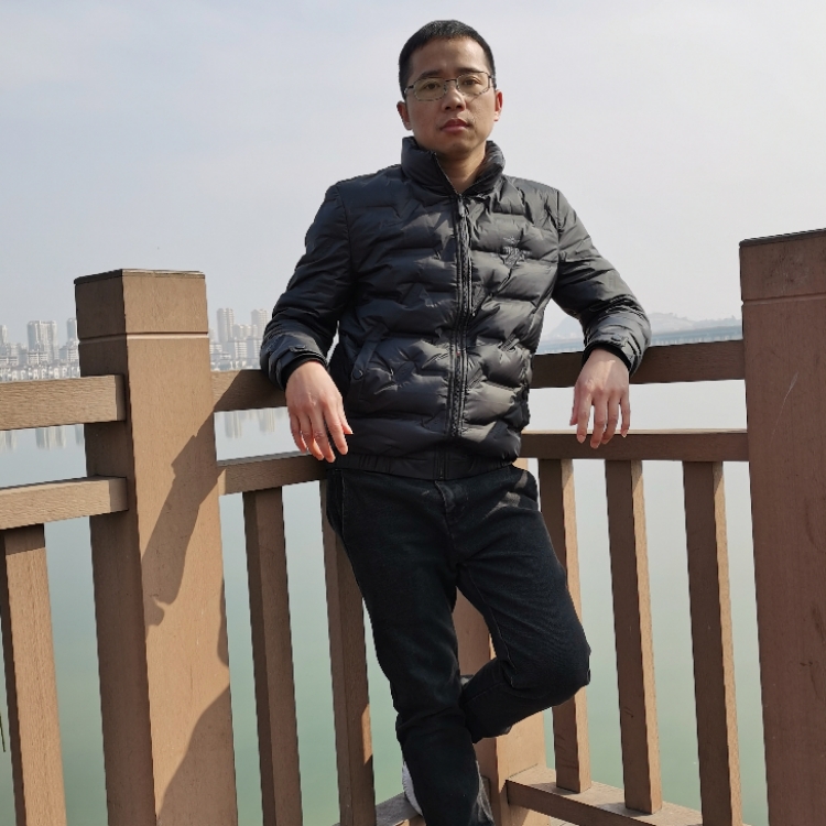 夢想在上孤獨在下