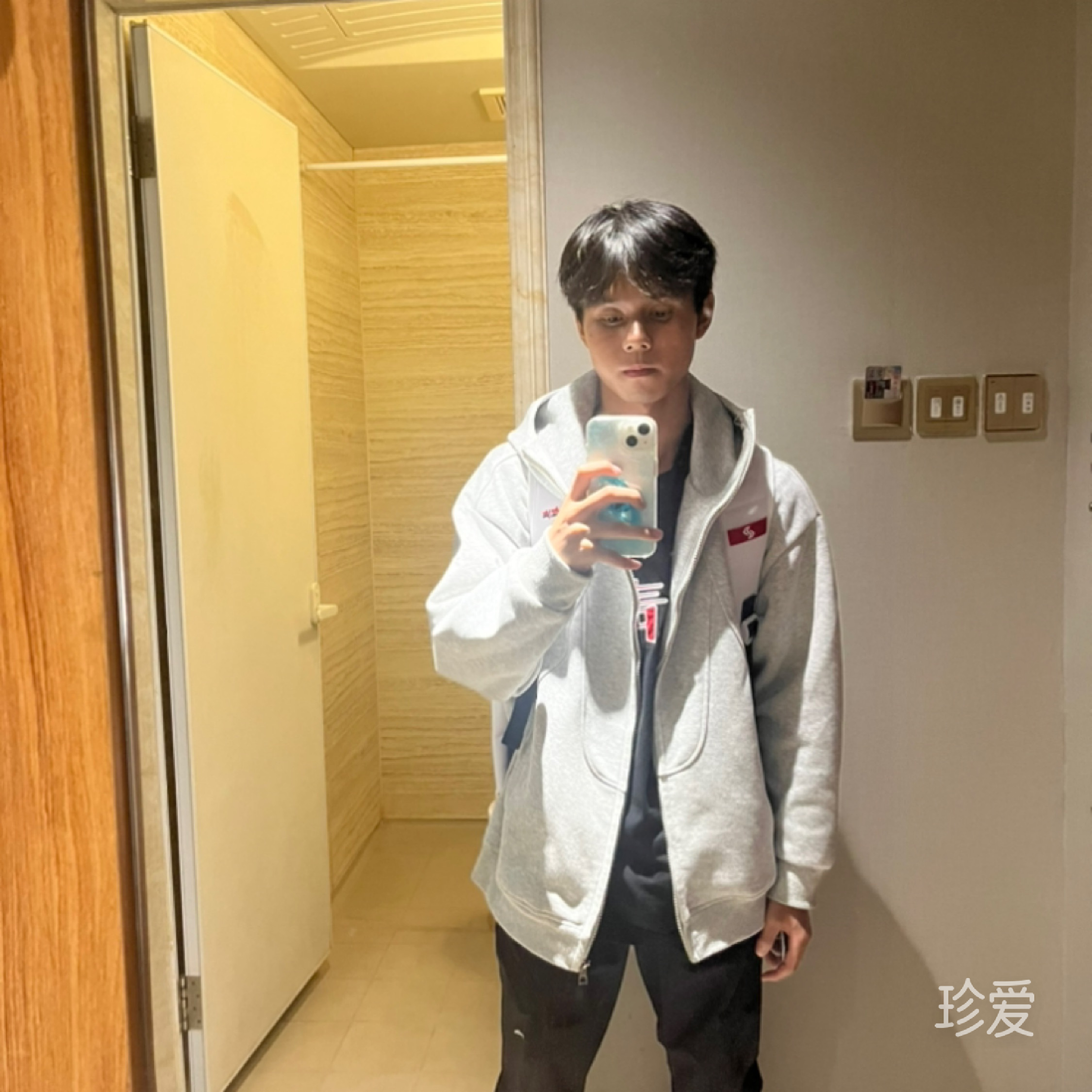 小崇