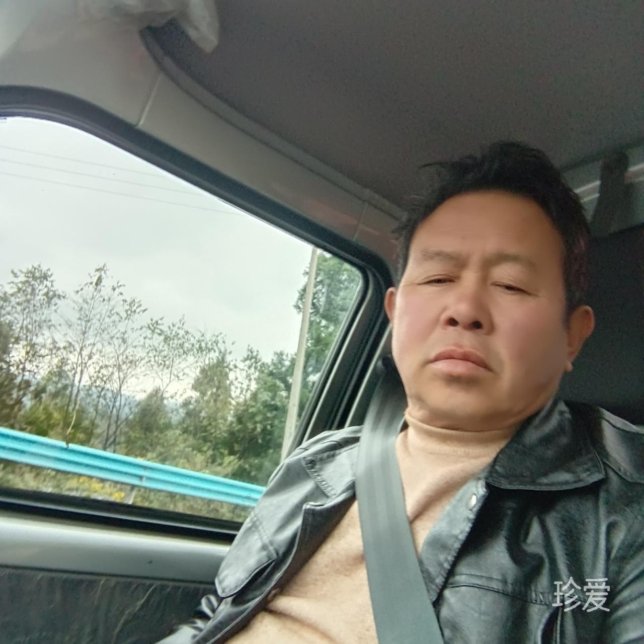 苦苦的等侯