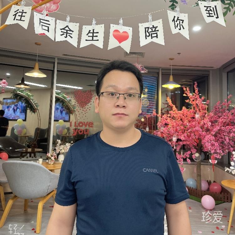 胡杨林旁的生姜