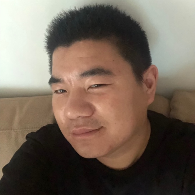 三十歲的李先生