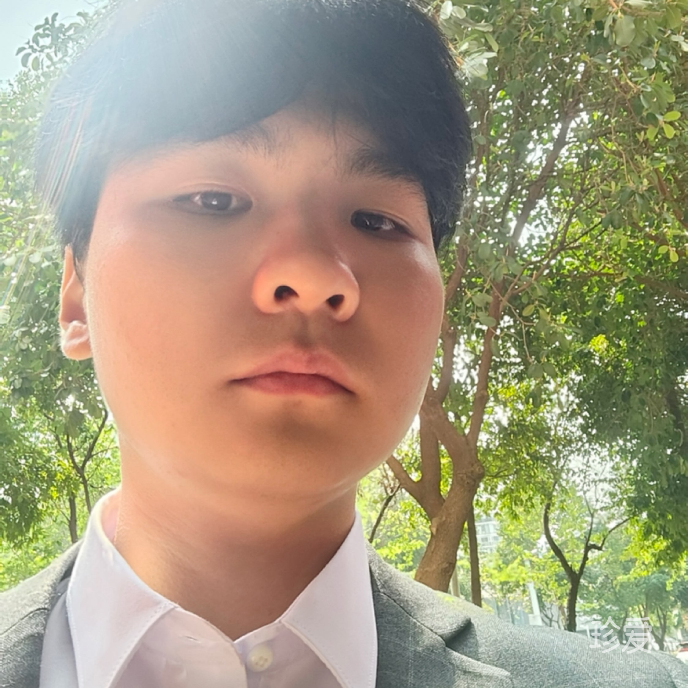 一见你就笑
