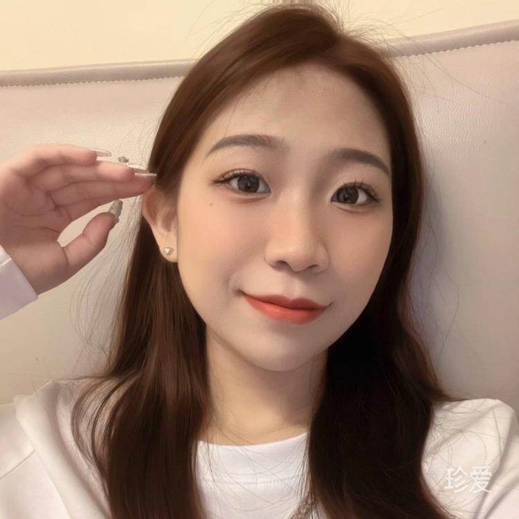 凛风中的玫瑰