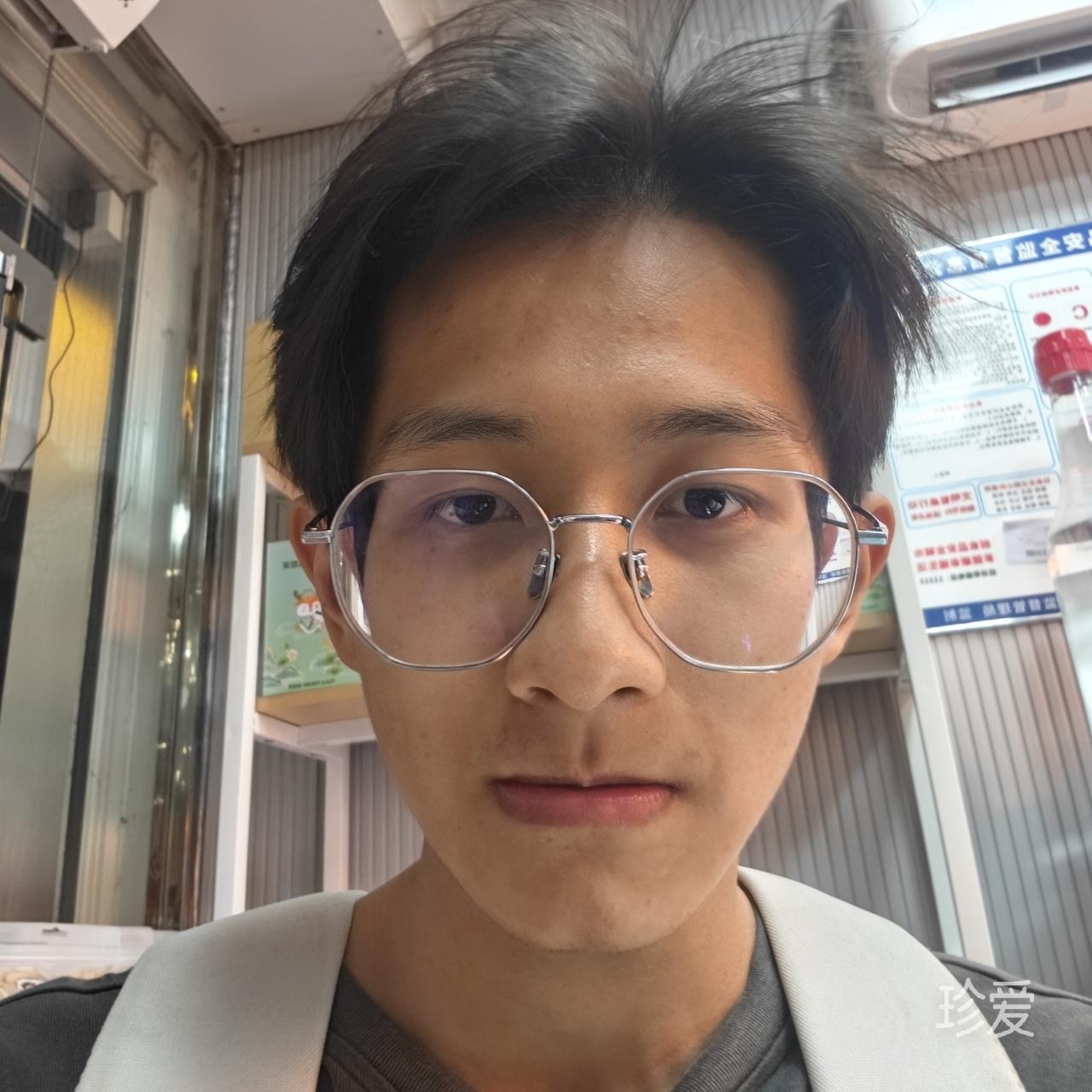 真诚待人暖男