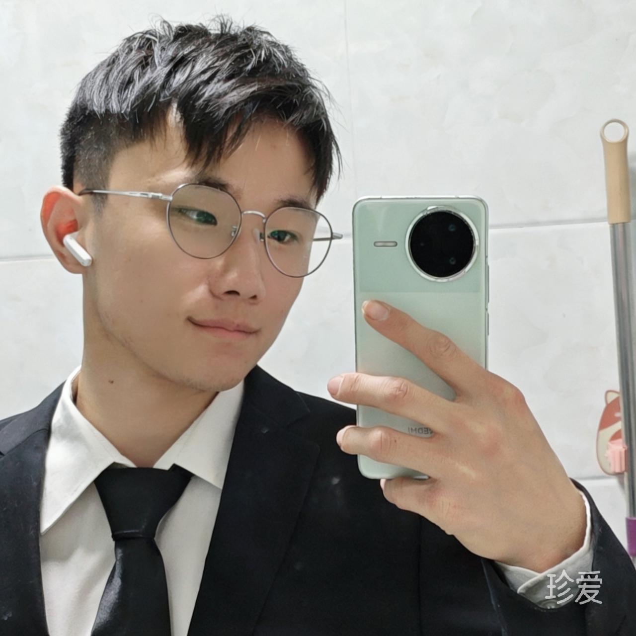 爱打球的小宇
