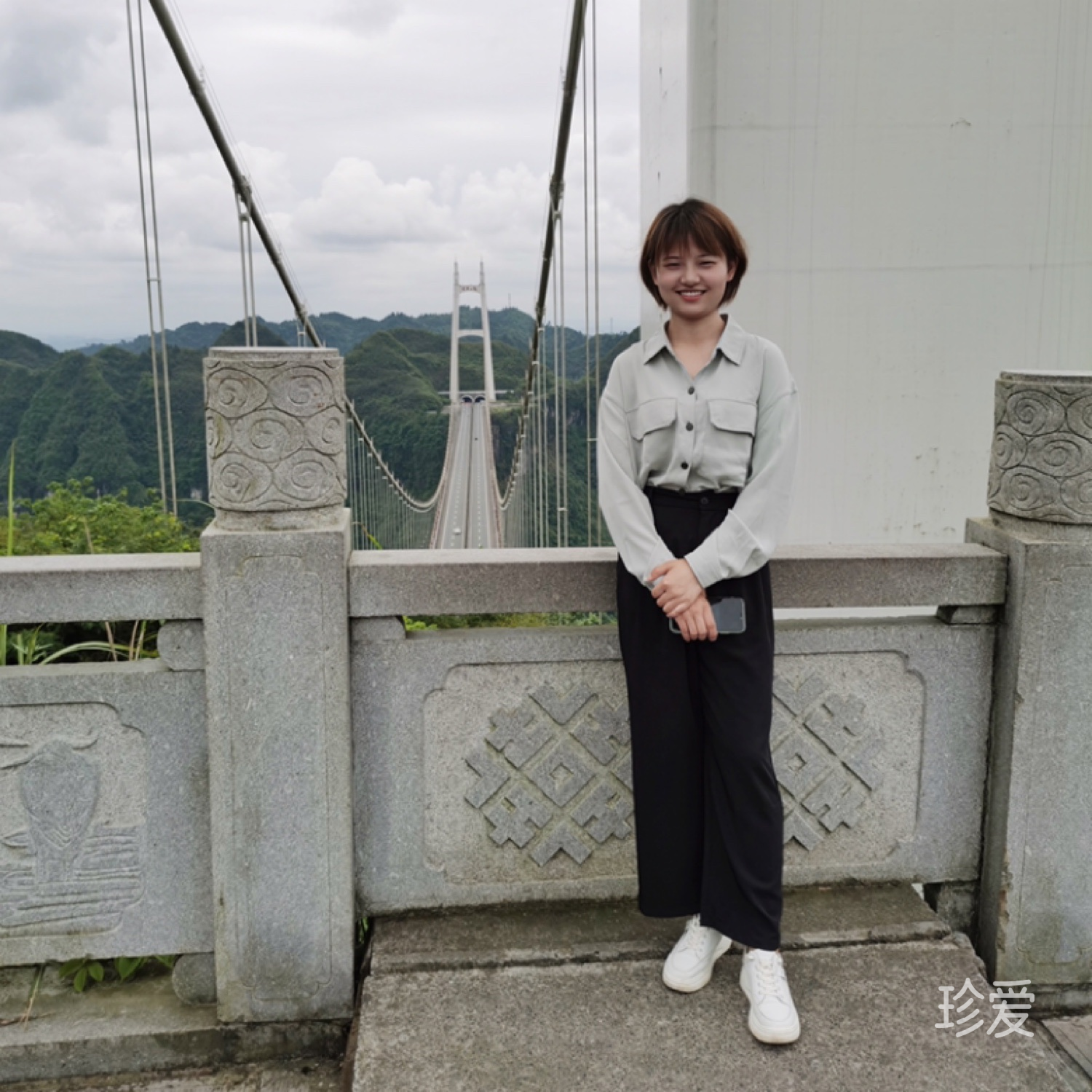 社會太現(xiàn)實