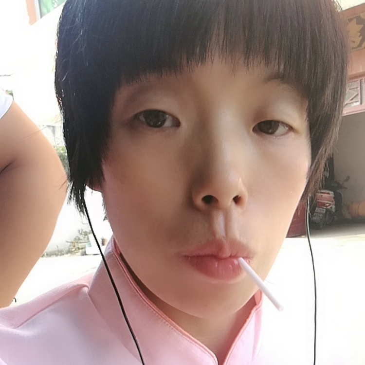 愛(ài)曬太陽(yáng)的魚(yú)