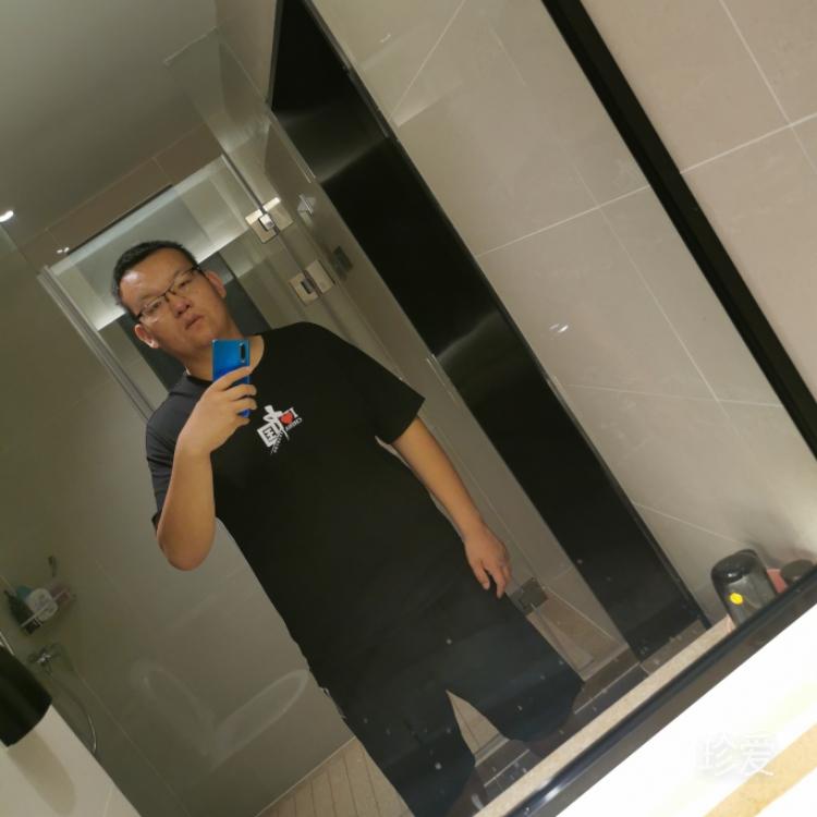 一劍逍遙風(fēng)飄雪