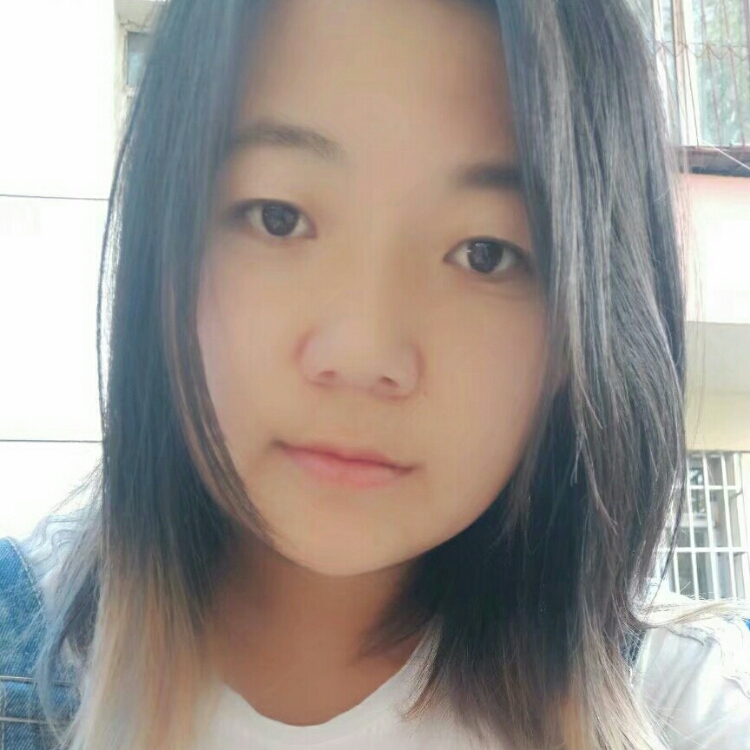 點(diǎn)著煙看寂寞