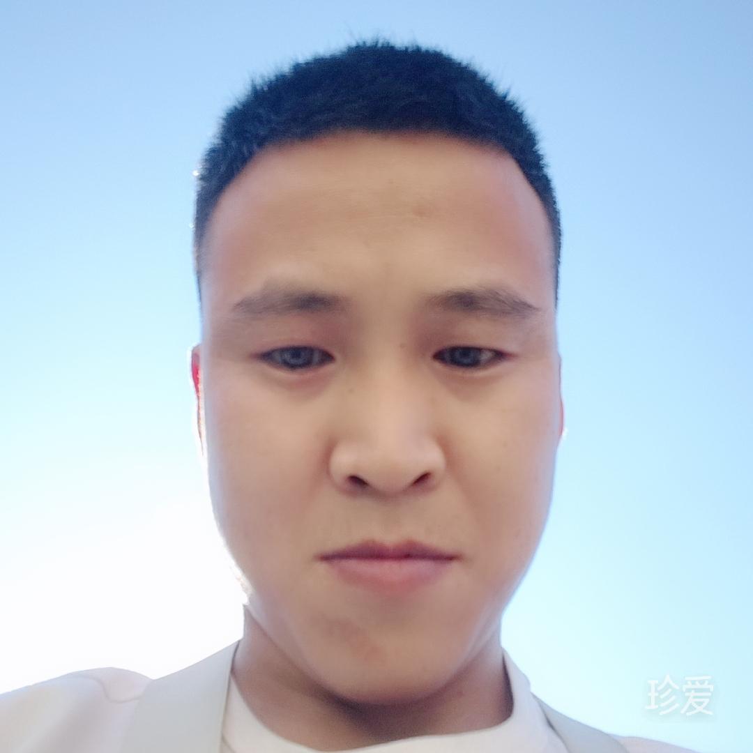 害羞的大男孩