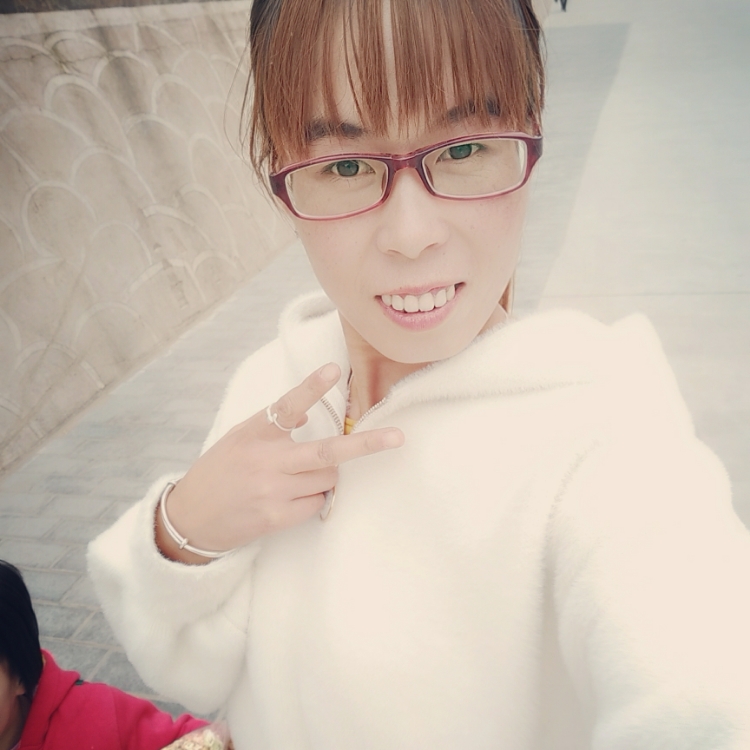 詩(shī)和遠(yuǎn)方