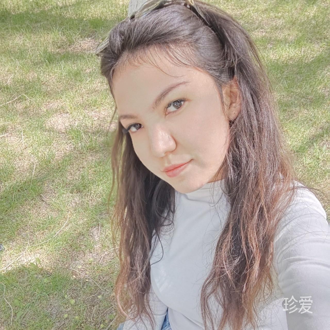 明媚猫
