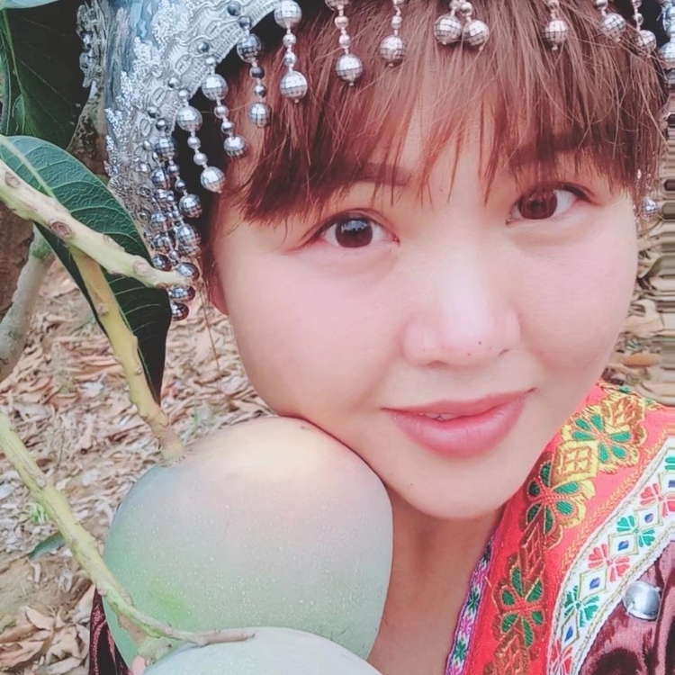 墳?zāi)估锏拿倒?></a></div> <div   id=