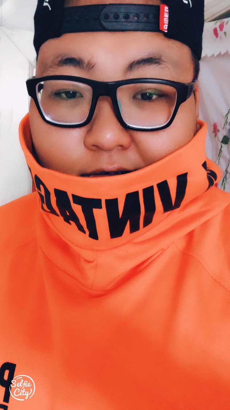 可愛(ài)又傻雕的反派