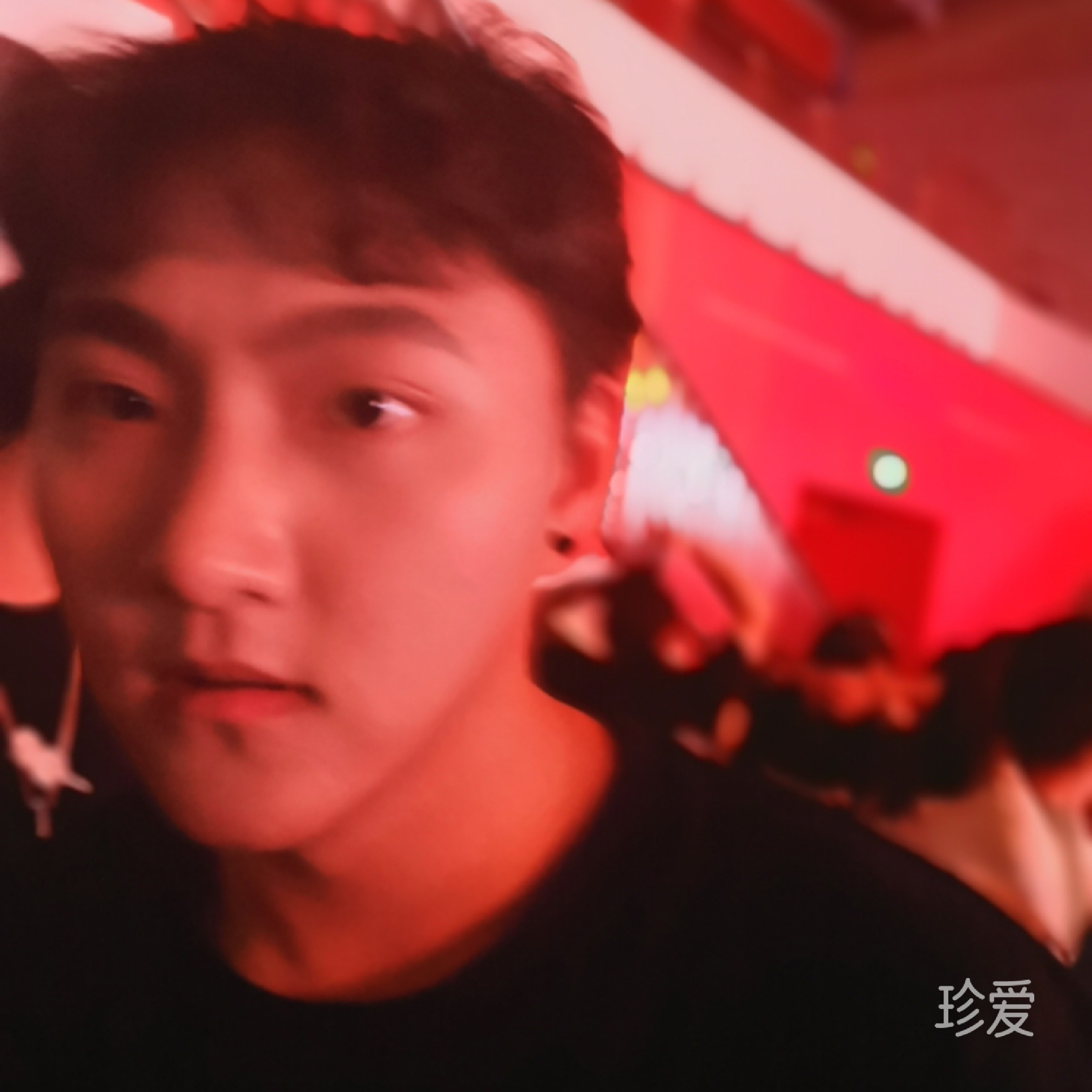 不必多说