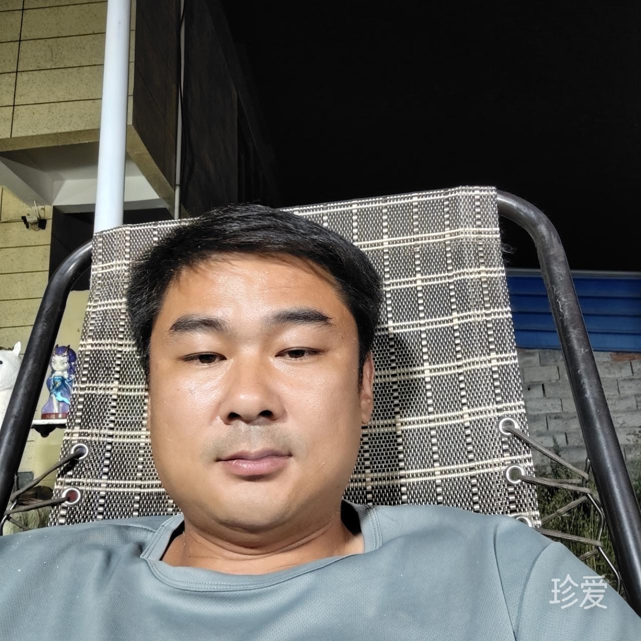 跀萢萢的