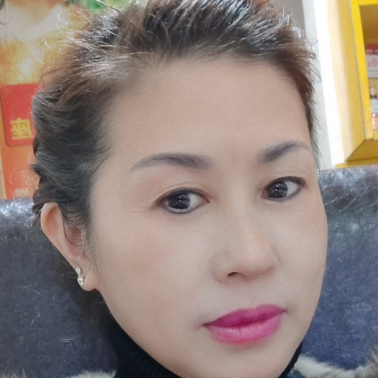 菩提树下半璃雨巷