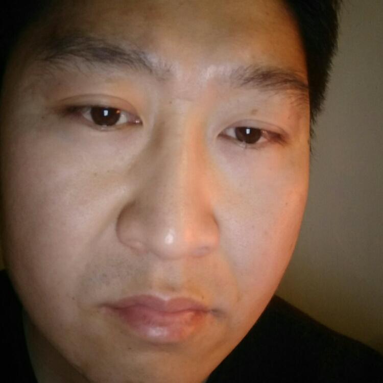 有點(diǎn)小傷感的