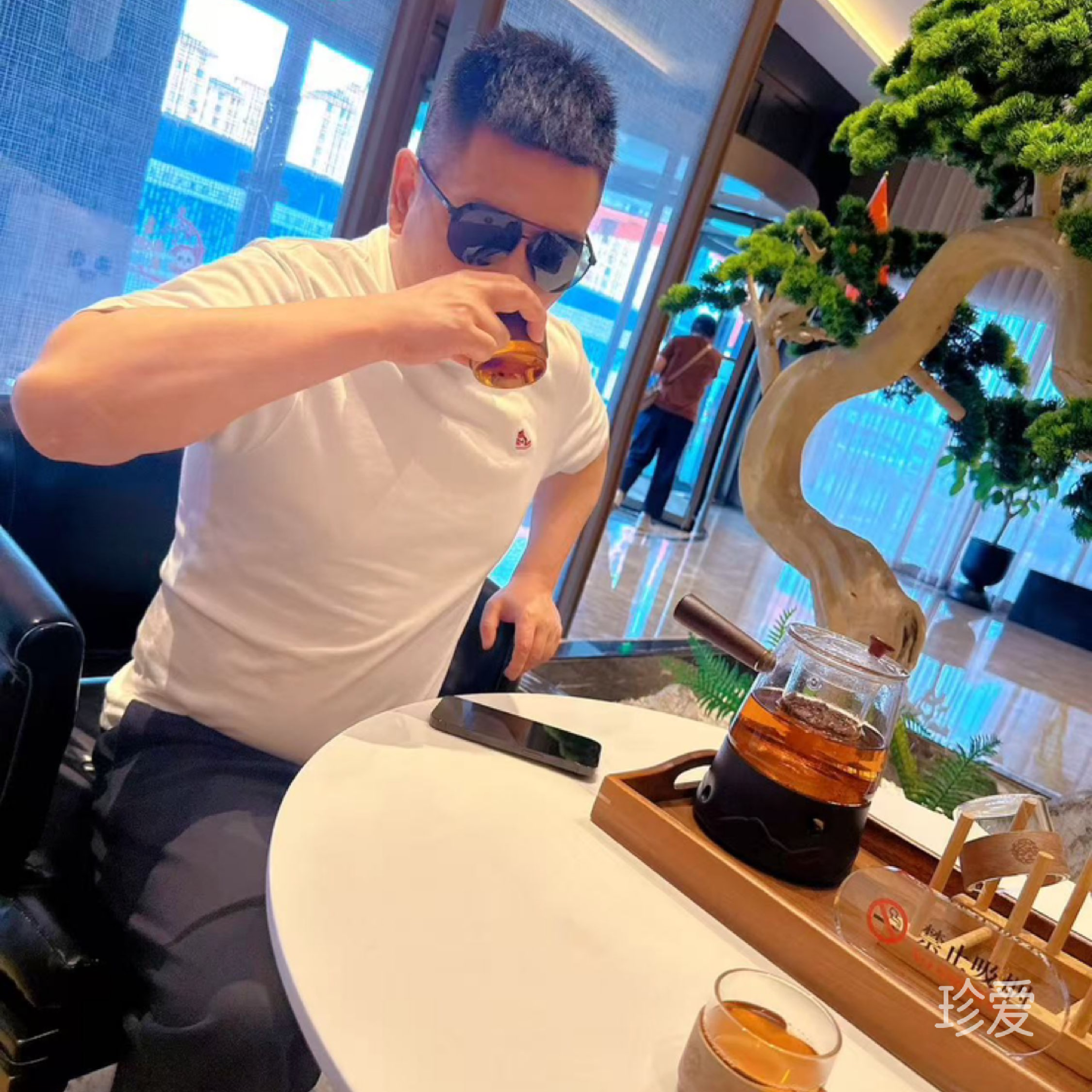 不一样的烟火